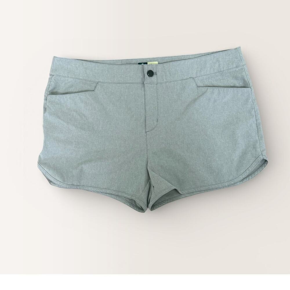Magellan Fishing Shorts Womens XL Lightweight Gray Active Performance Zip Pocket